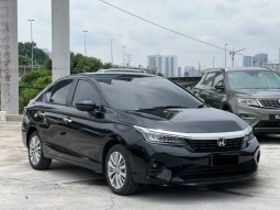 2024 Honda City 1.5 V i-VTEC Sedan-warranty honda 2029year/1 owner/mileage 2k full