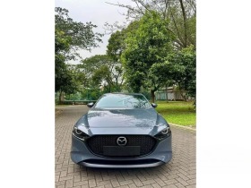 2023 Mazda 3 2.0 SKYACTIV-G Hatchback Km 5 Rbuan [TDP Minim]