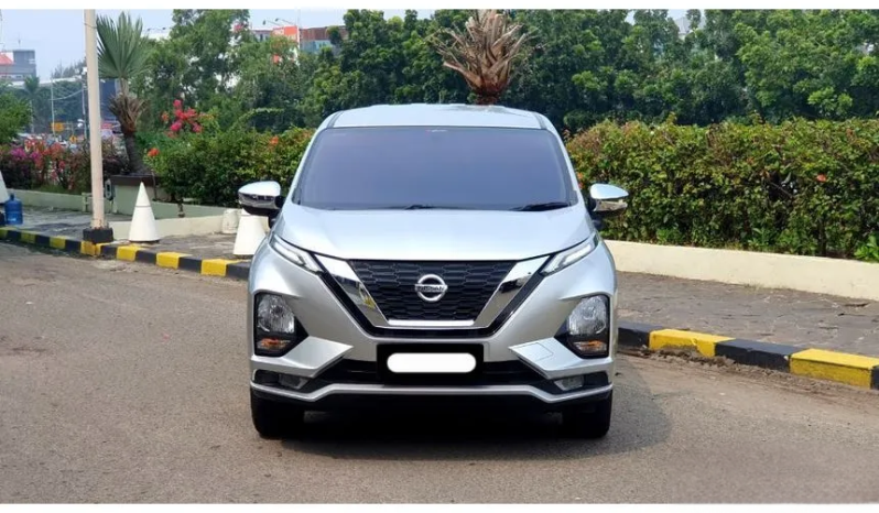 2022 Nissan Livina 1.5 VL Wagon silver km 5 ribuan pajak panjang cash kredit proses bisa dibantu full