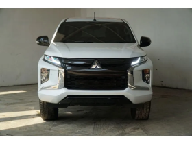 2023 Mitsubishi Triton 2.4 ULTIMATE Dual Cab Pick-up (LOW KM11rb)