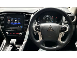 2022 Mitsubishi Pajero Sport 2.4 Dakar SUV 4×2 AT Putih  [ SUNROOF ] full