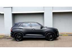 2024 Hyundai Creta 1.5 Alpha Wagon hitam km 4 ribuan cash kredit proses bisa dibantu full