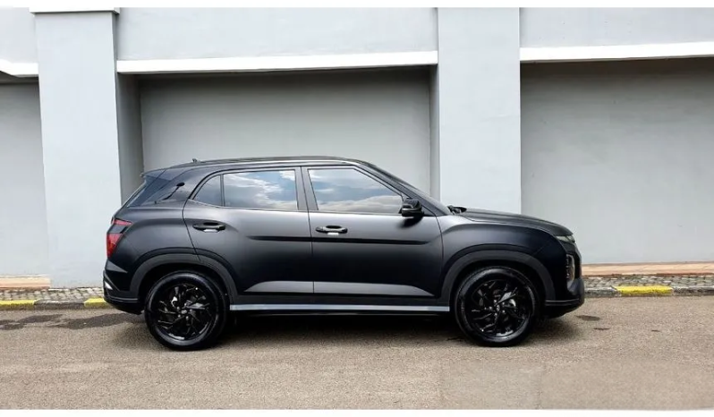 2024 Hyundai Creta 1.5 Alpha Wagon hitam km 4 ribuan cash kredit proses bisa dibantu full