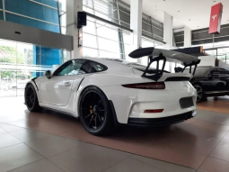 2016 Porsche 911 4.0 GT3 RS Coupe White on Black full