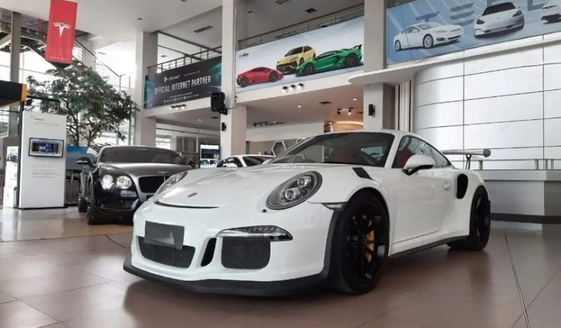 2016 Porsche 911 4.0 GT3 RS Coupe White on Black full