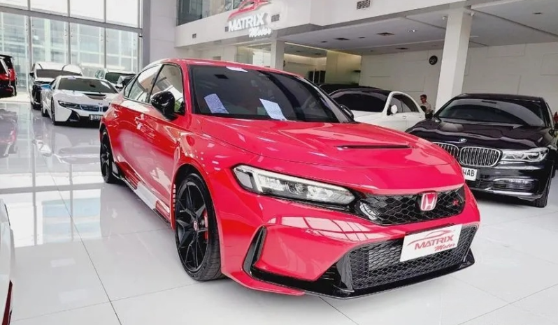 2023 Honda Civic 2.0 Type R Hatchback Red on Red Siap Pakai Merah full