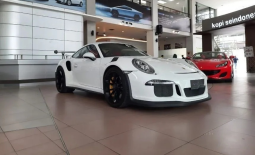 2016 Porsche 911 4.0 GT3 RS Coupe White on Black full