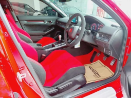 2023 Honda Civic 2.0 Type R Hatchback Red on Red Siap Pakai Merah full