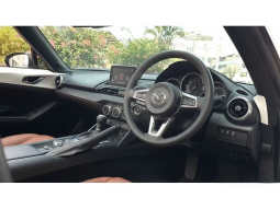 2023 Mazda MX-5 2.0 SKYACTIV-G RF Fastback putih km 6 ribuan cash kredit proses bisa dibantu full