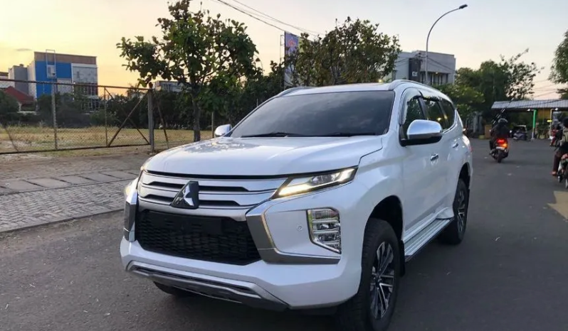 2023 Mitsubishi Pajero Sport 2.4 Dakar SUV full