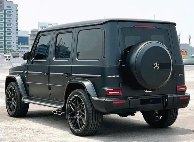 2024 Mercedes-Benz G63 AMG 4.0 SUV MERCY G Class. Black Magno On Red. Full Carbon. Stnk 2025. KM 300 Perak. LIKE NEW CAR. Harga CASH BEST DEAL NEGO Ya full