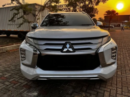 2024 Mitsubishi Pajero Sport 2.4 Dakar SUV full