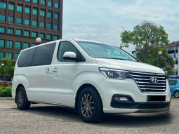 2021 Hyundai Grand Starex 2.5 Executive Prime 41K KM ONLY 11 SEATERS FULL SPEC POWER DOOR POWER BOOT FULL SERVICES RECORD UNDER HYUNDAI WARRANTY 2025 full