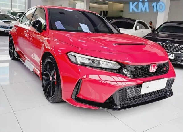 2023 Honda Civic 2.0 Type R Hatchback Red on Red Siap Pakai Merah full