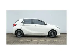 2024 Daihatsu Ayla 1.0 M Hatchback full