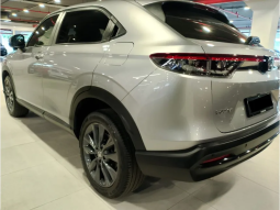 2023 Honda HR-V 1.5 V SUV full