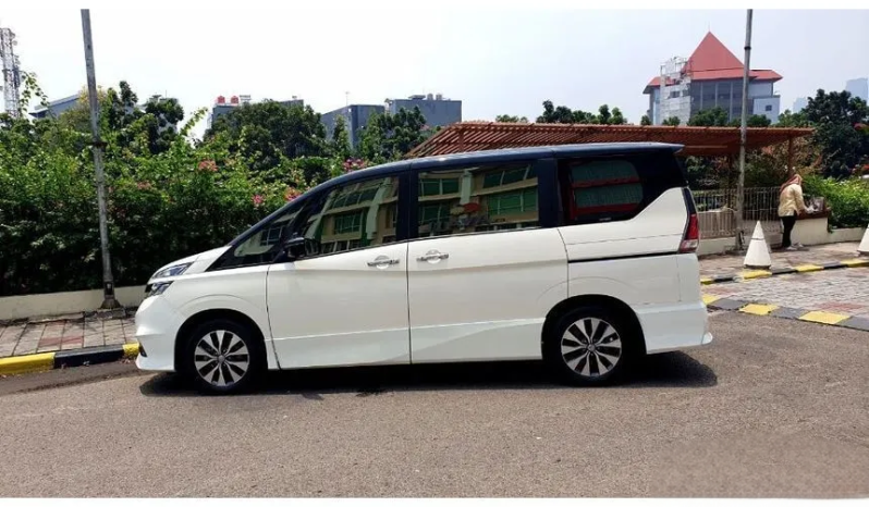 2022 Nissan Serena 2.0 Highway Star MPV full