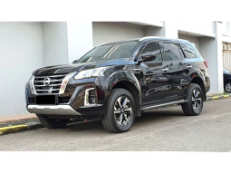 2024 Nissan Terra 2.5 VL Wagon 4×4 AT Hitam NIK 2024 FACELIFT EDITION LANGKA [ LIMITED ] full