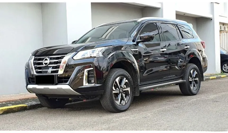 2024 Nissan Terra 2.5 VL Wagon 4×4 AT Hitam NIK 2024 FACELIFT EDITION LANGKA [ LIMITED ] full