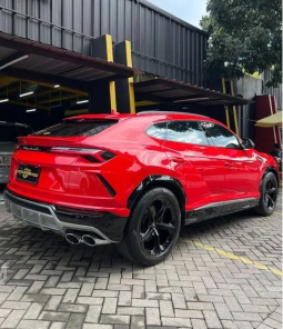 2018 Lamborghini Urus 4.0 Wagon full