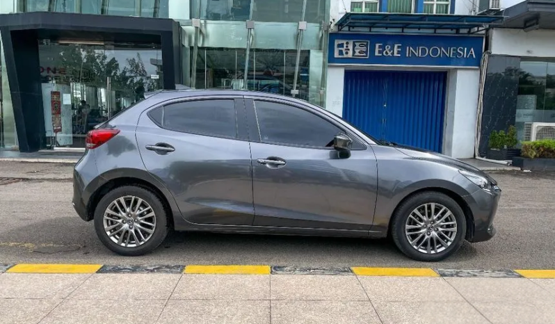 2022 Mazda 2 GT Skyactiv G 2022 AT 1.5, Km 12Ribu, Pajak Panjang full