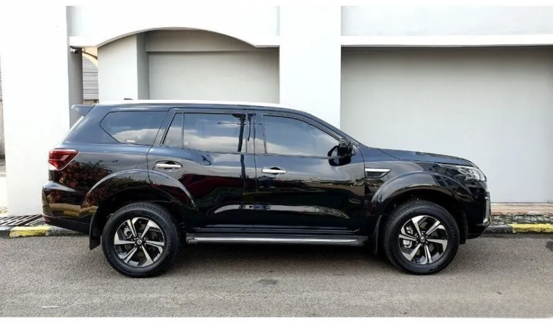 2024 Nissan Terra 2.5 VL Wagon 4×4 AT Hitam NIK 2024 FACELIFT EDITION LANGKA [ LIMITED ] full