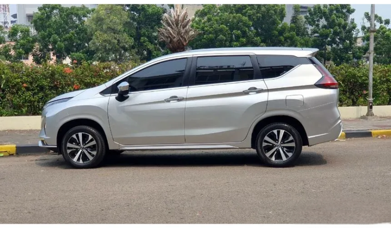 2022 Nissan Livina 1.5 VL Wagon silver km 5 ribuan pajak panjang cash kredit proses bisa dibantu full