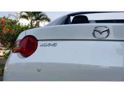 2023 Mazda MX-5 2.0 SKYACTIV-G RF Fastback putih km 6 ribuan cash kredit proses bisa dibantu full