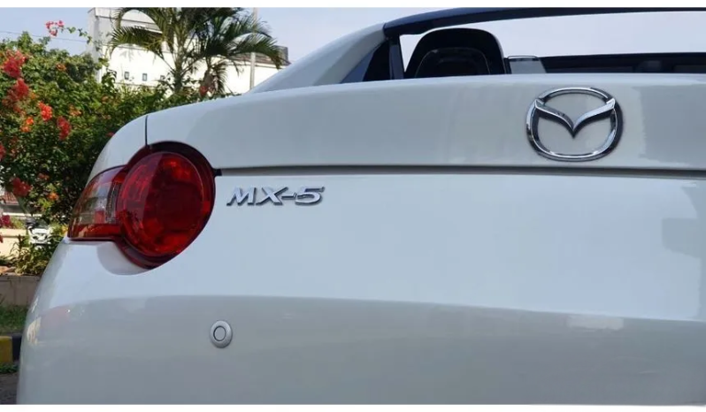 2023 Mazda MX-5 2.0 SKYACTIV-G RF Fastback putih km 6 ribuan cash kredit proses bisa dibantu full