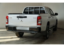 2023 Mitsubishi Triton 2.4 ULTIMATE Dual Cab Pick-up (LOW KM11rb) full