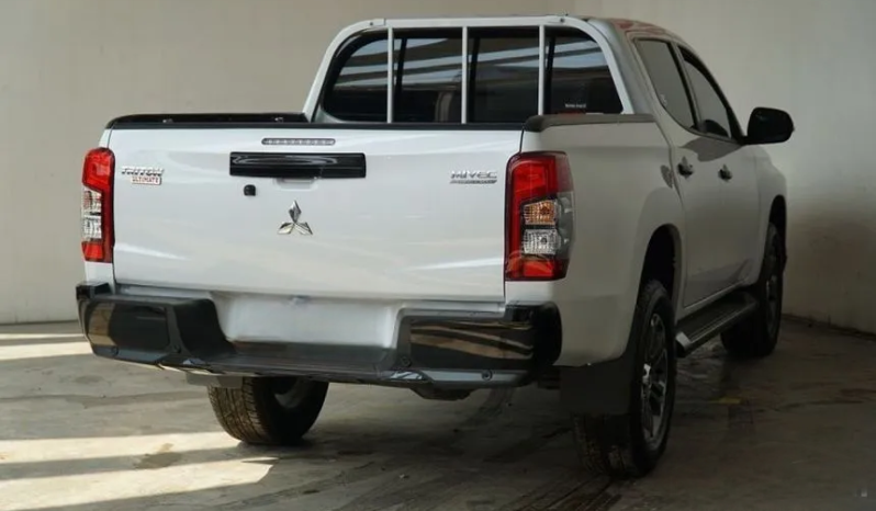 2023 Mitsubishi Triton 2.4 ULTIMATE Dual Cab Pick-up (LOW KM11rb) full