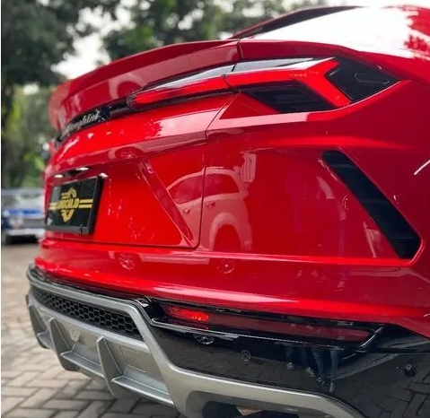 2018 Lamborghini Urus 4.0 Wagon full