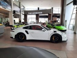 2016 Porsche 911 4.0 GT3 RS Coupe White on Black full