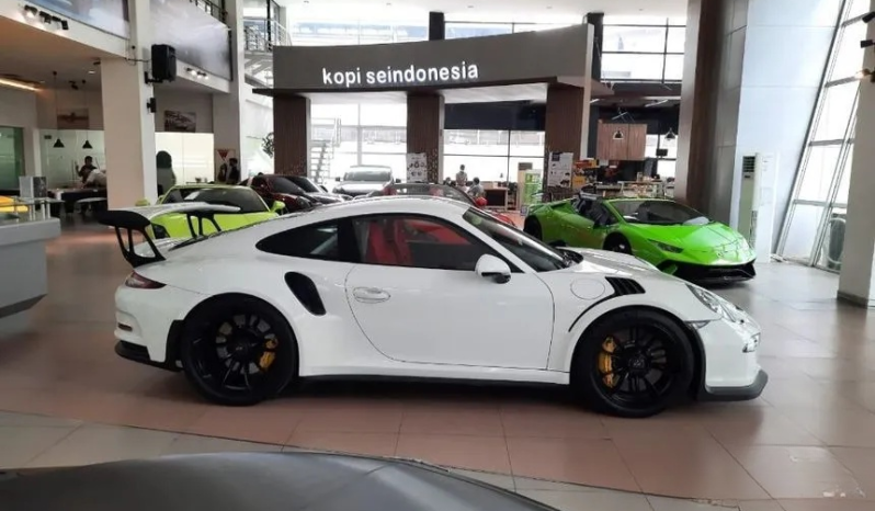 2016 Porsche 911 4.0 GT3 RS Coupe White on Black full