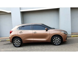 2024 Suzuki Baleno 1.5 Hatchback NIK 2023 Like New Low KM 8Rb Record Garansi Aktif full