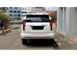 2022 Mitsubishi Pajero Sport 2.4 Dakar SUV 4×2 AT Putih  [ SUNROOF ] full