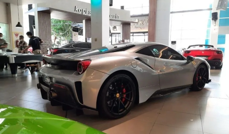 2020 Ferrari 488 Pista 3.9 Coupe Grigio Titanio Metall on Alcantara Charcoal, Hub Kevin full