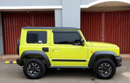 2020 Suzuki Jimny 1.5 Wagon km 2 ribuan kinetic yellow tangan pertama dari baru full