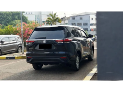 2024 Toyota Kijang Innova Zenix 2.0 G Wagon AT TNGA Gen7 Non Hybrid Hitam NIK 2024. full