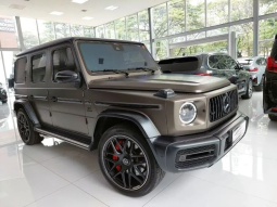 2021 Mercedes-Benz G63 AMG 4.0 SUV Magno Grey on Red Like New Full Option Mercy G 63 full