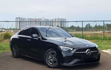 2023 Mercedes-Benz C300 2.0 AMG Line Sedan