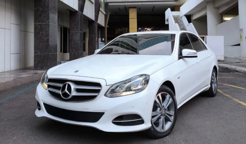 2015 Mercedes-Benz E200 2,0 Avantgarde Edition E Sedan Km Low DP minim 15 JT an aja full