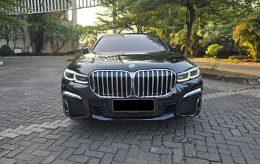 2021 BMW 730Li 2.0 M Sport Sedan