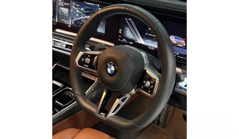 2023 BMW 735i 3.0 M Sport Sedan full