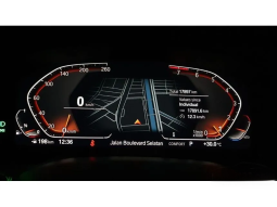 2022 BMW 530i 2.0 Opulence Sedan AT Hitam Sunroof – Low KM17rb – RECORD full