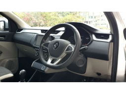 2020 Renault Triber 1.0 RXZ Wagon Easy-R Matic Pemakaian full