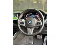 2022 BMW 330i 2.0 M Sport Sedan Km 24 Rbuan [TDP Minim] full