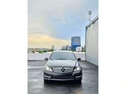 2013 Mercedes-Benz C250 1.8 CGI Sedan full