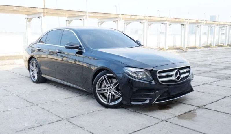 2019 Mercedes-Benz E350 2.0 AMG Sedan full