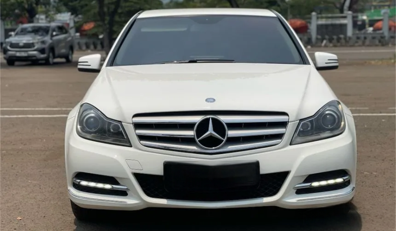 2014 Mercedes-Benz C200 1.8 CGI Sedan full